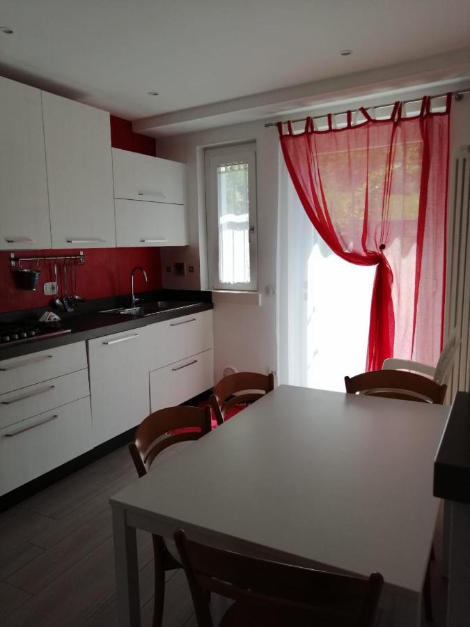 Casa Vittoria Apartment Dervio Ngoại thất bức ảnh